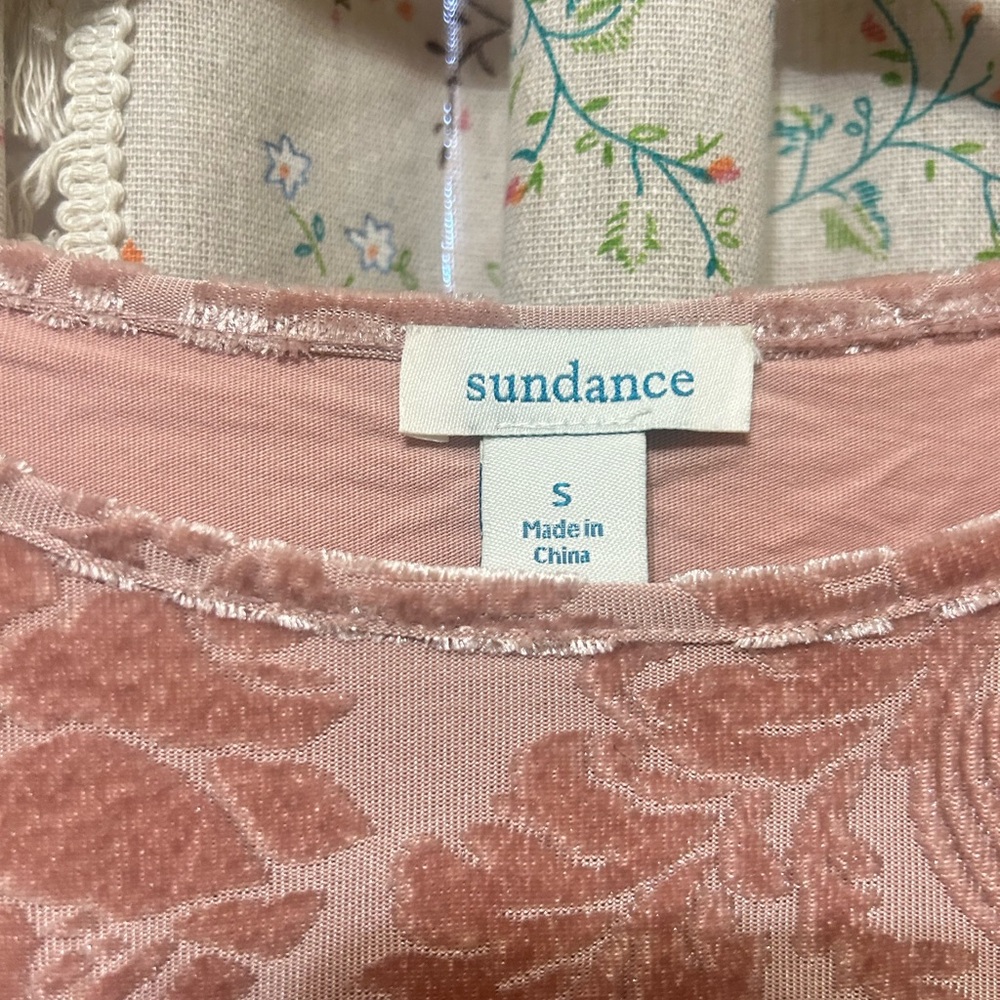 Sundance Delicate Senses Velvet Damask Top Size Small - Picture 2 of 5